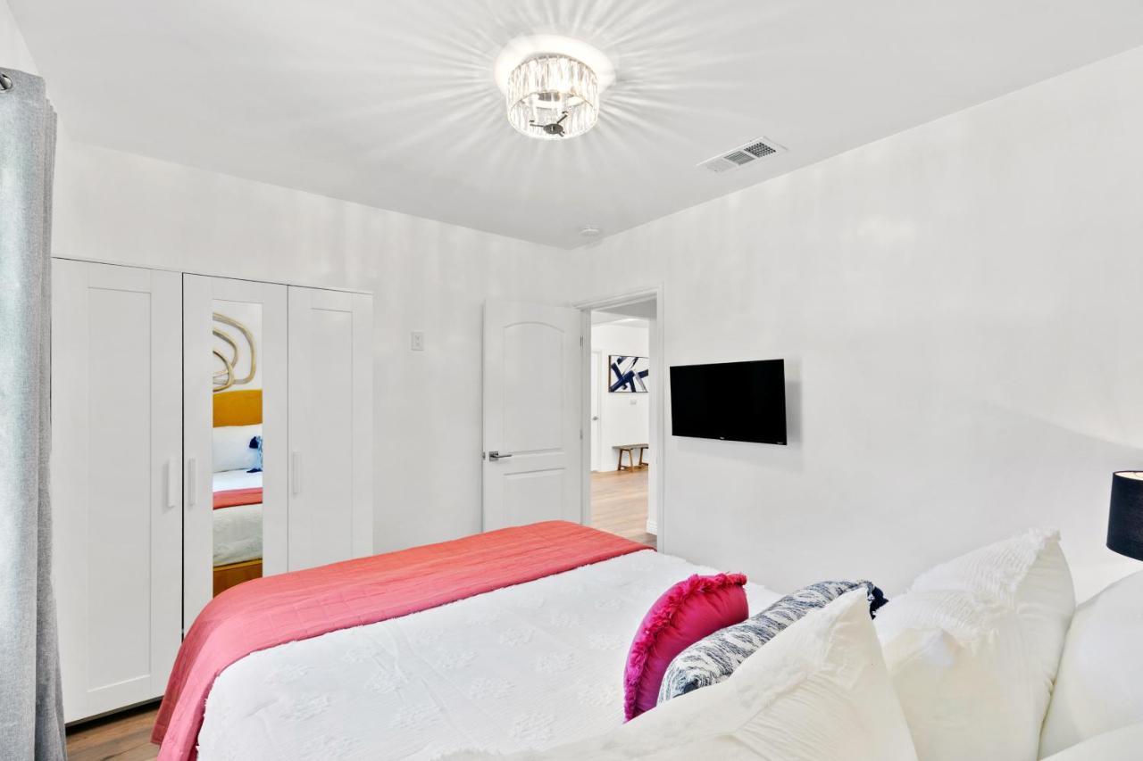 Studio City Contemporary Villa With Pool Sleeps 10 Los Angeles Exteriér fotografie