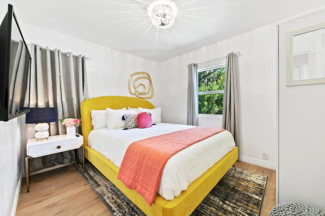 Studio City Contemporary Villa With Pool Sleeps 10 Los Angeles Exteriér fotografie